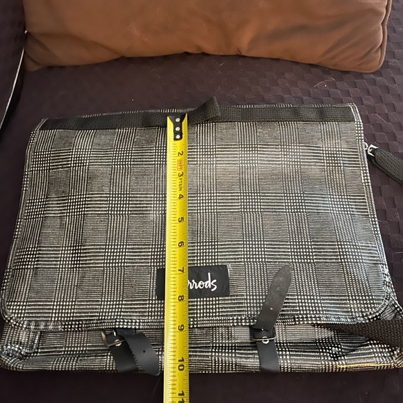 Harrods laptop bag black and white vinyl used long strap and top strap - Picture 6 of 7